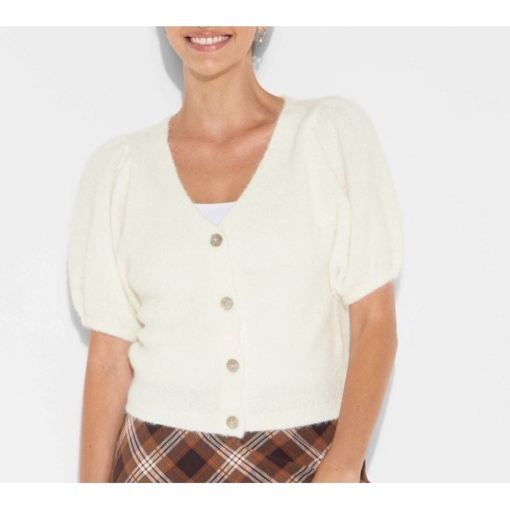 NWT Wild Fable‎ Women's Puff Short Sleeve V-Neck Cream Cardigan Medium
